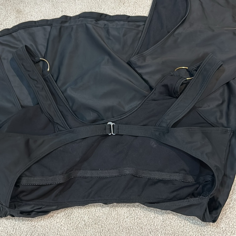 Two Piece Tankini Swimsuit - Picture 5 of 5
